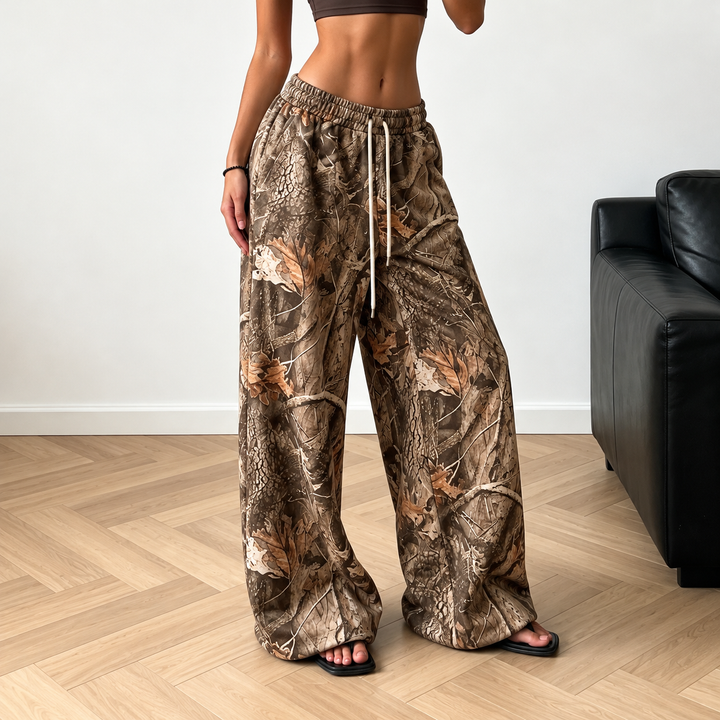 Missconduct Oversized Wide-Leg Camo Sweatpants