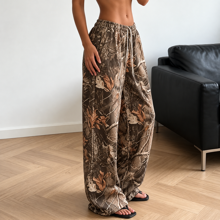 Missconduct Oversized Wide-Leg Camo Sweatpants