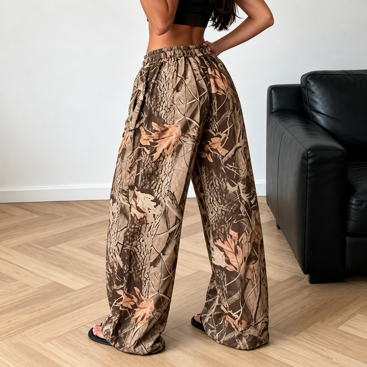 Missconduct Oversized Wide-Leg Camo Sweatpants
