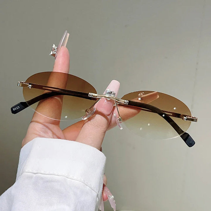 Malibu Kiss Gradient Sunglasses