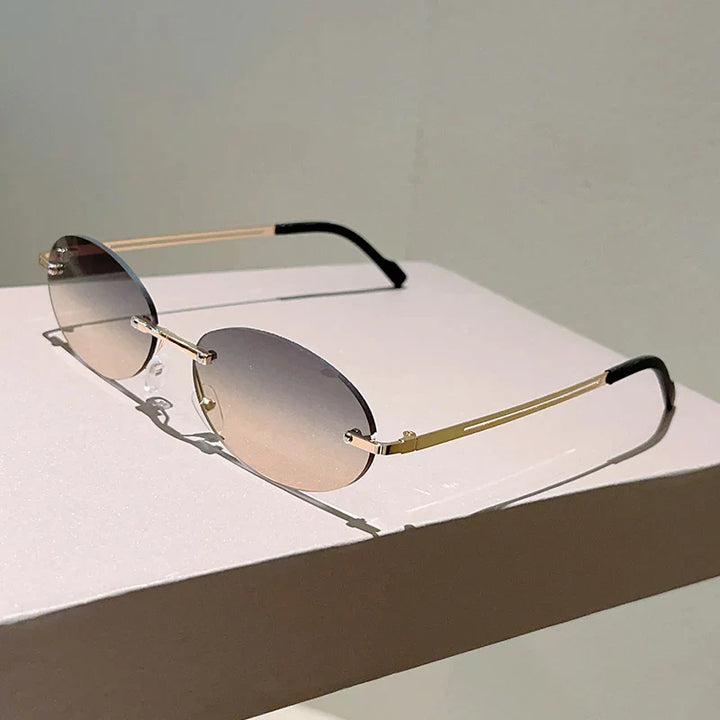 Malibu Kiss Gradient Sunglasses